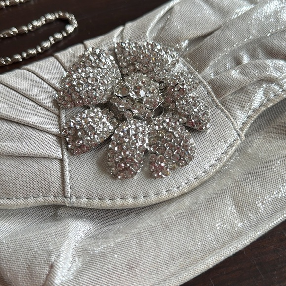 Evening Clutch - Picture 2 of 4